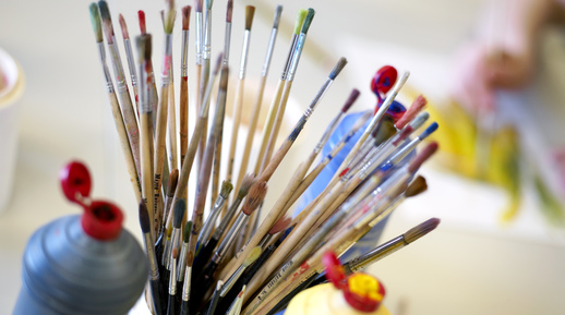 Paint brushes 