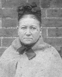 Photo of elderly Victorian woman