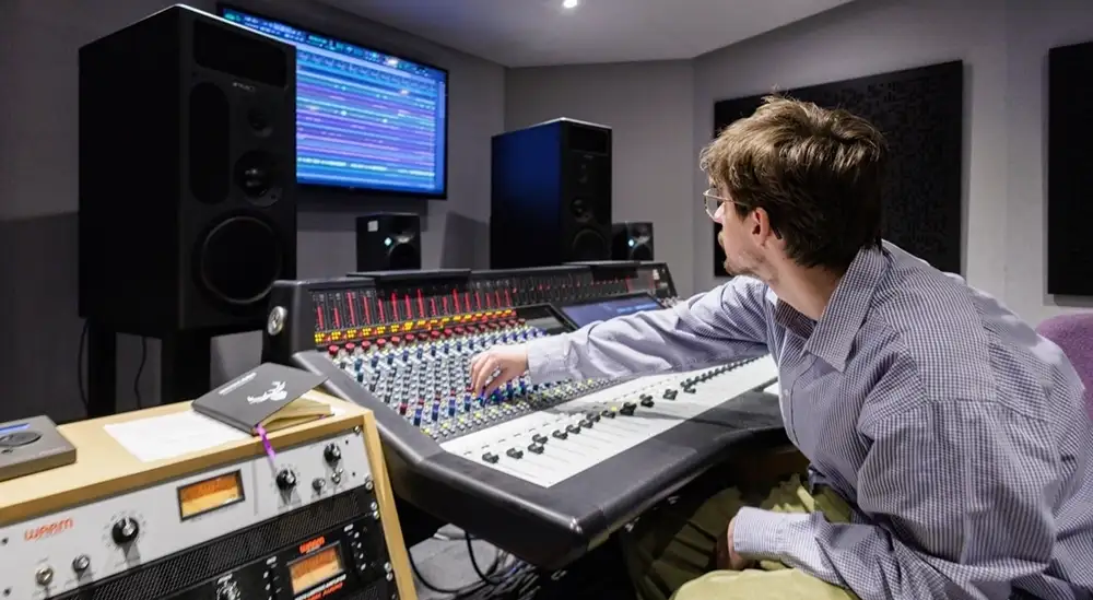  Music studios