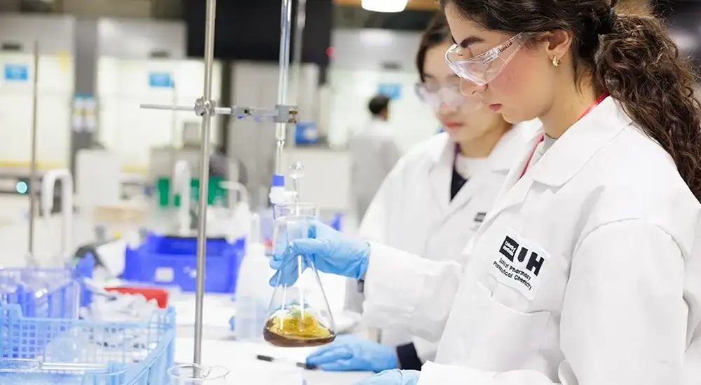 Students using lab 