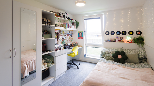 Single - campus townhouse